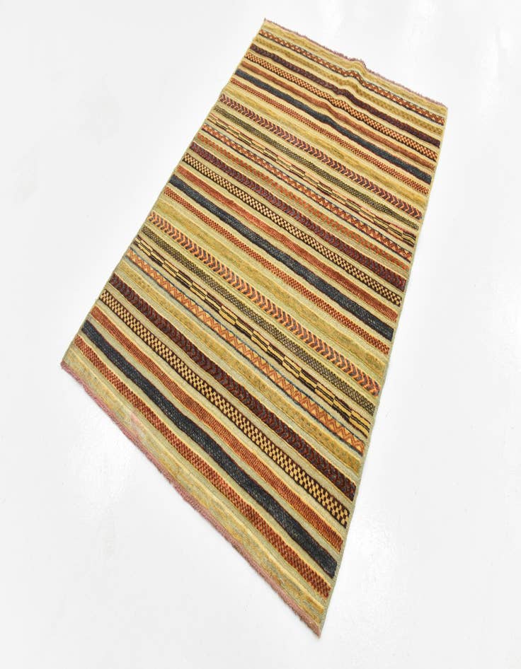 Detail image of  4' x 5' 9  Hand Knotted Modern Ziegler Rug