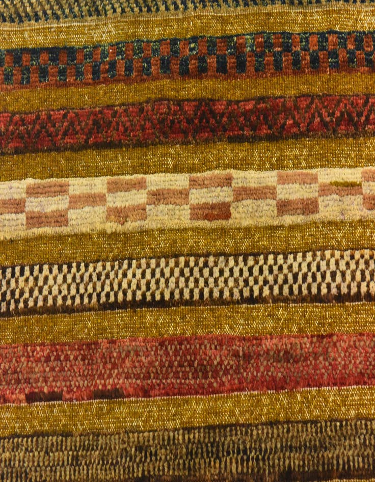 Detail image of  2' 8 x 4'  Hand Knotted Modern Ziegler Rug