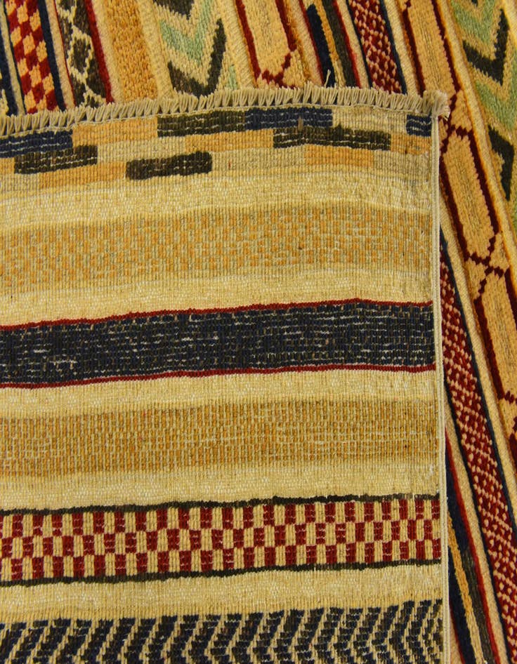 Detail image of  4' x 6'  Hand Knotted Modern Ziegler Rug