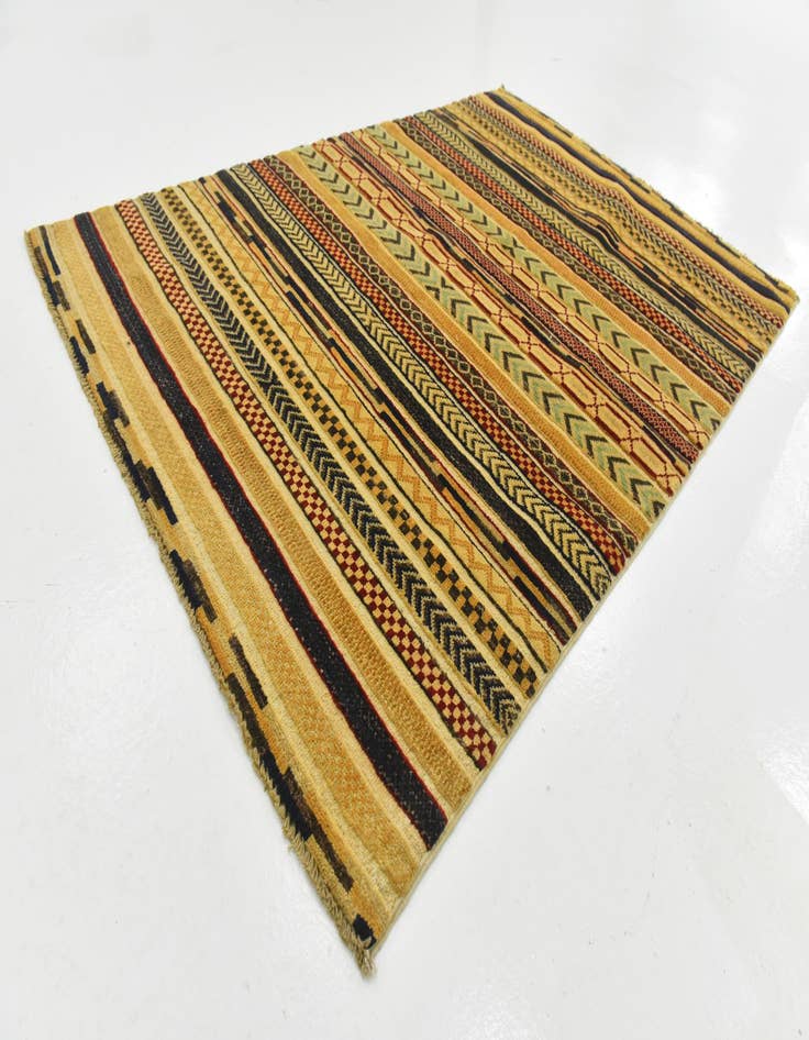 Detail image of  4' x 6'  Hand Knotted Modern Ziegler Rug