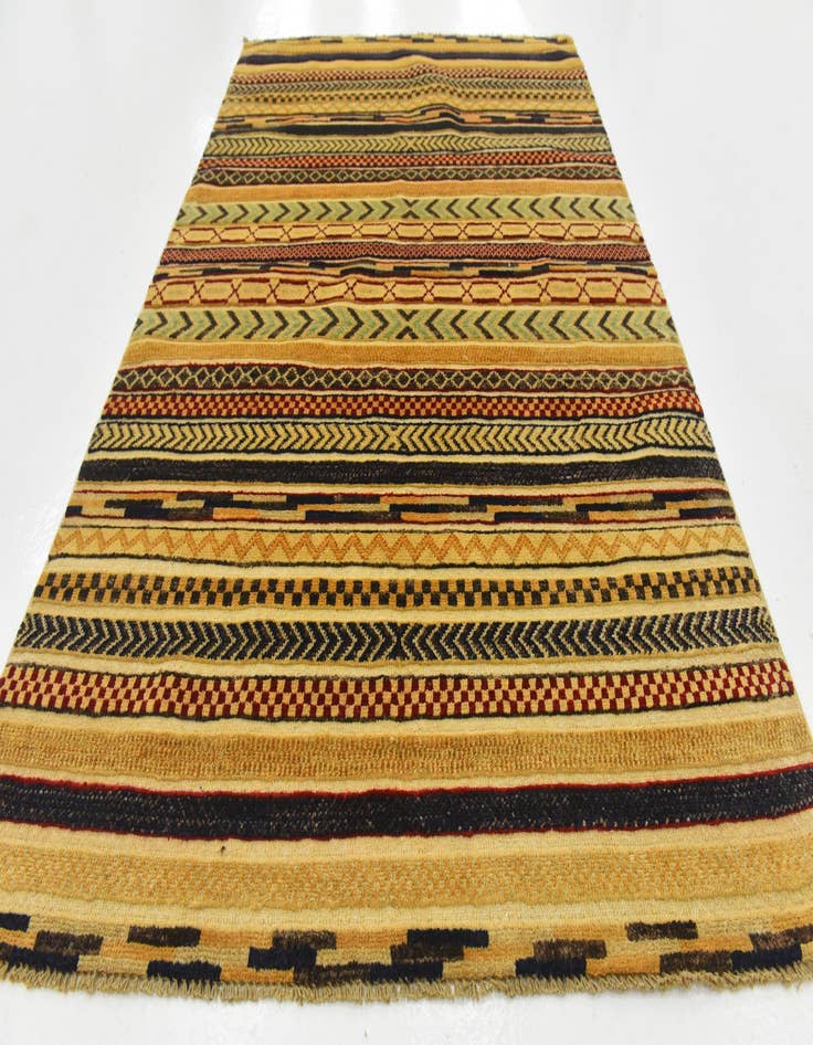 Detail image of  4' x 6'  Hand Knotted Modern Ziegler Rug