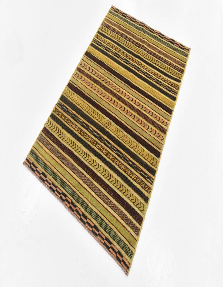 Detail image of  3' 4 x 4' 10  Hand Knotted Modern Ziegler Rug