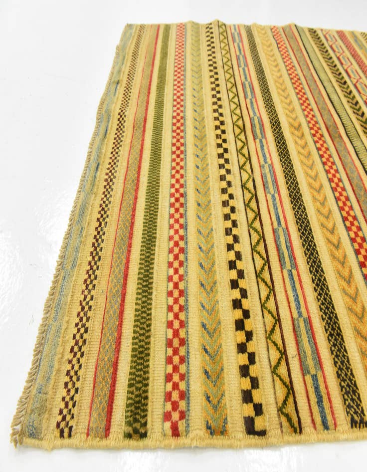 Detail image of  3' 2 x 5'  Hand Knotted Modern Ziegler Rug