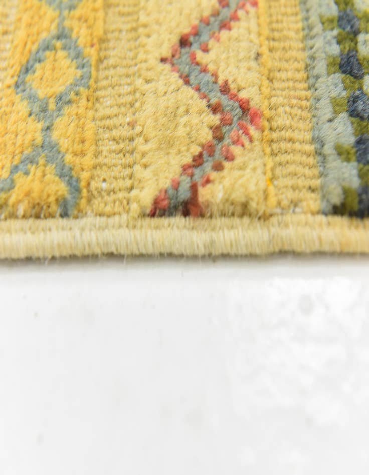 Detail image of  2' 7 x 4' 1  Hand Knotted Modern Ziegler Rug