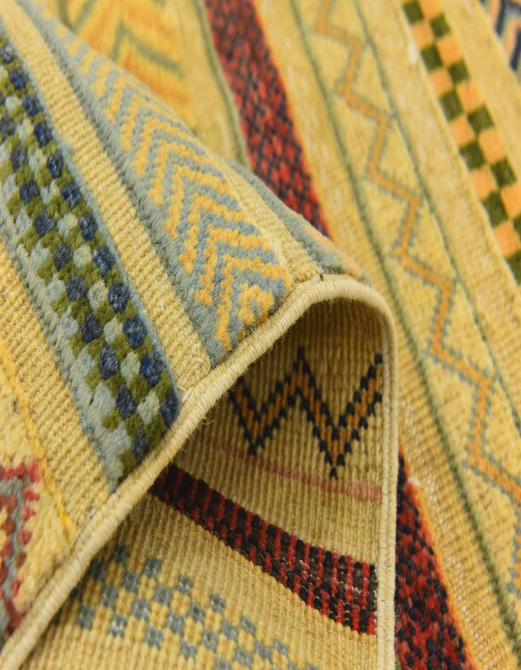 Detail image of  2' 7 x 4' 1  Hand Knotted Modern Ziegler Rug