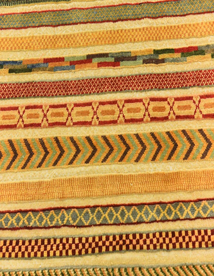 Detail image of  4' x 5' 10  Hand Knotted Modern Ziegler Rug