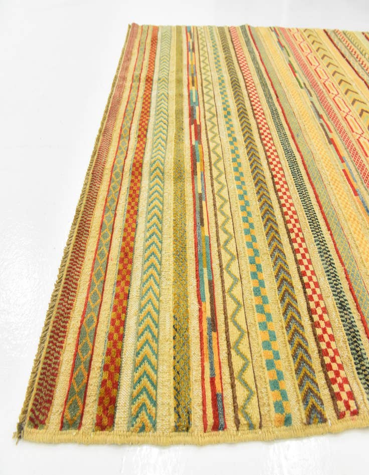 Detail image of  4' x 5' 10  Hand Knotted Modern Ziegler Rug