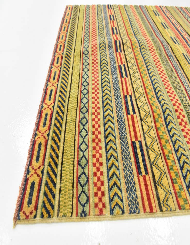 Detail image of  4' x 6'  Hand Knotted Modern Ziegler Rug