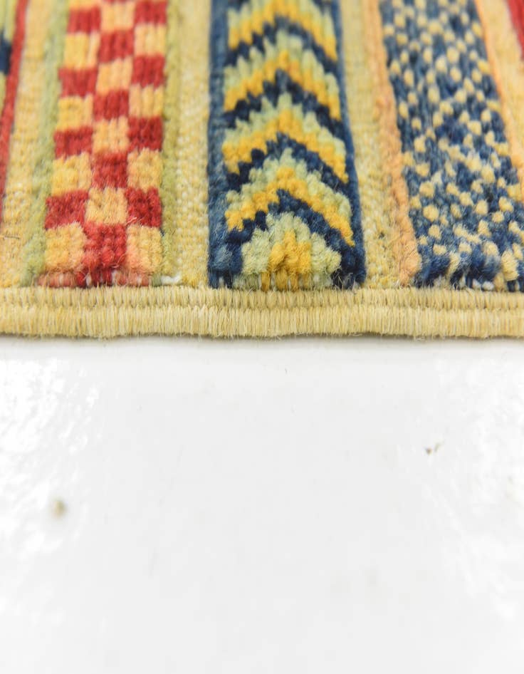 Detail image of  4' x 6'  Hand Knotted Modern Ziegler Rug