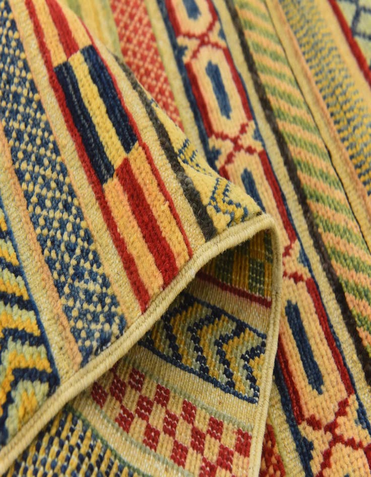 Detail image of  4' x 6'  Hand Knotted Modern Ziegler Rug