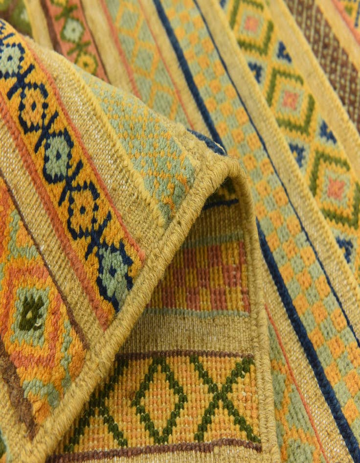 Detail image of  3' 10 x 6' 1  Hand Knotted Modern Ziegler Rug