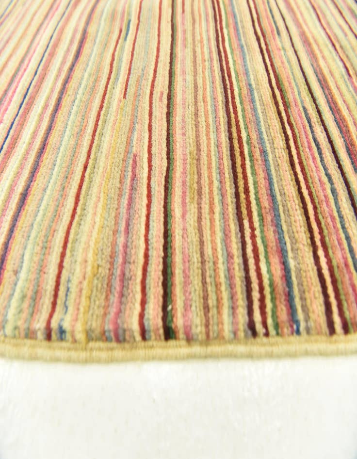 Detail image of  4' 11 x 6' 6  Hand Knotted Modern Ziegler Rug