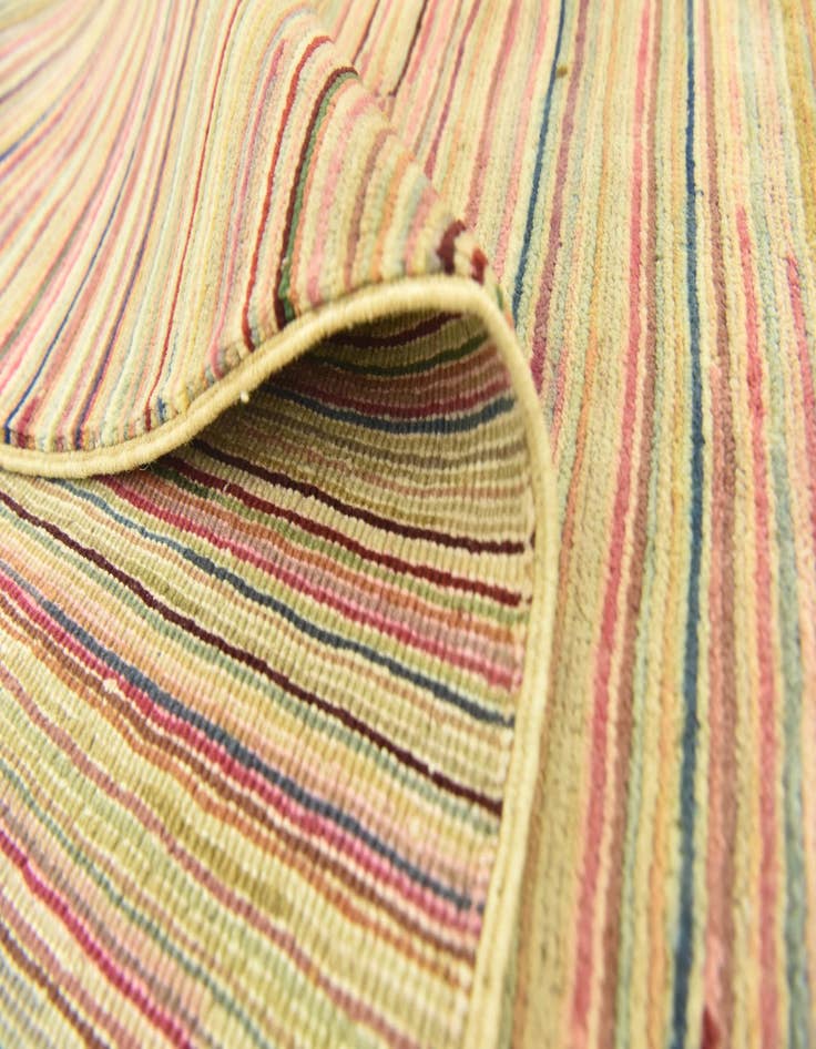 Detail image of  4' 11 x 6' 6  Hand Knotted Modern Ziegler Rug