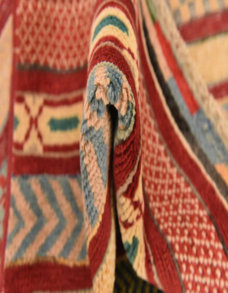 Detail image of  2' 9 x 4' 3  Hand Knotted Modern Ziegler Rug