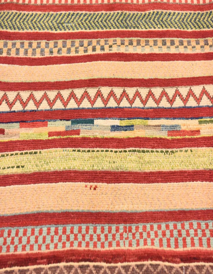 Detail image of  2' 9 x 4' 3  Hand Knotted Modern Ziegler Rug