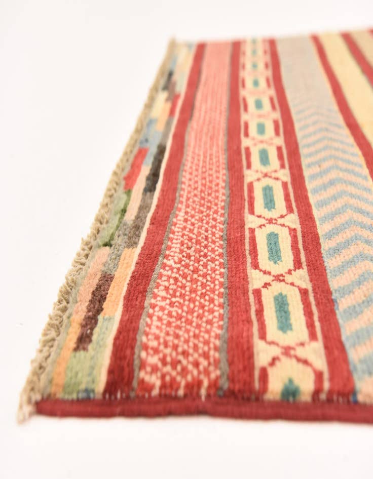 Detail image of  2' 9 x 4' 3  Hand Knotted Modern Ziegler Rug