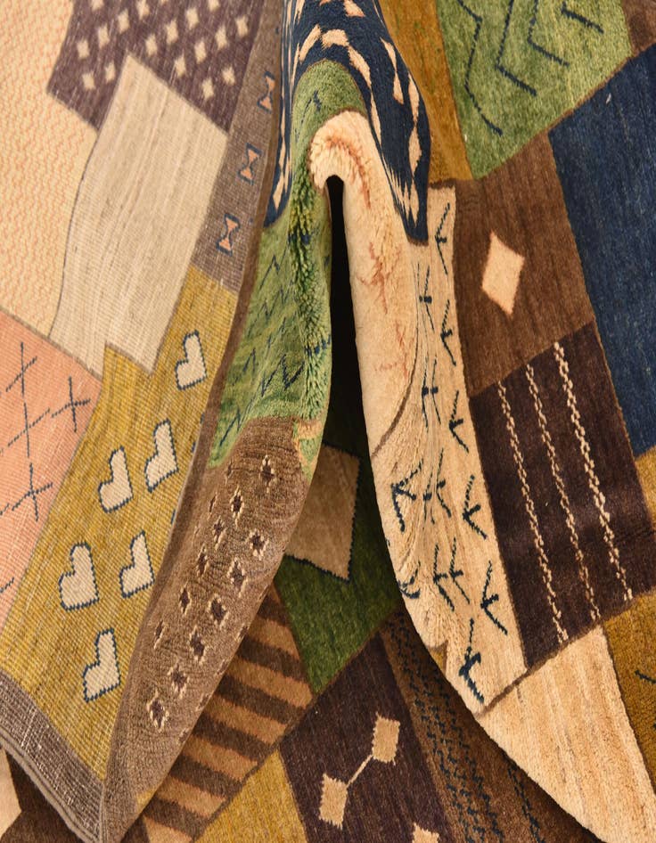 Detail image of  6' 5 x 9' 6  Hand Knotted Modern Ziegler Rug