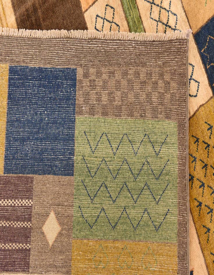 Detail image of  6' 5 x 9' 6  Hand Knotted Modern Ziegler Rug