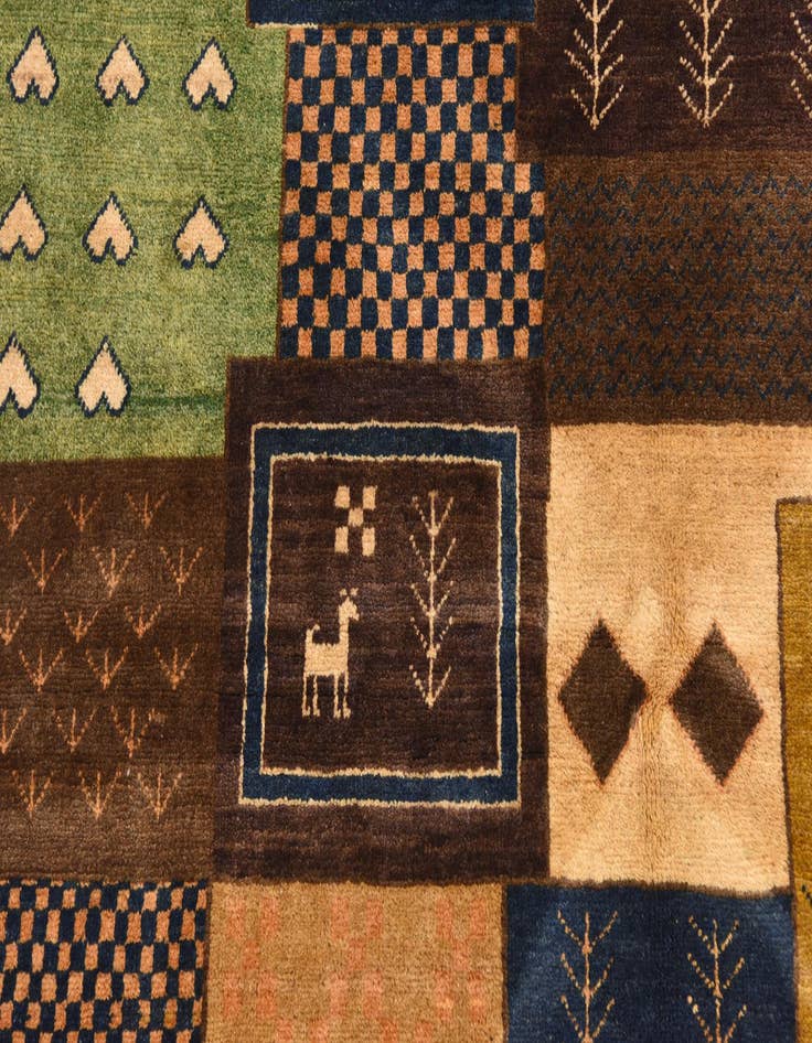 Detail image of  6' 5 x 9' 6  Hand Knotted Modern Ziegler Rug