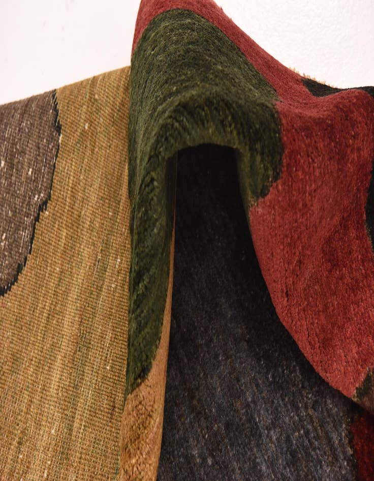 Detail image of  5' 10 x 7' 6  Hand Knotted Modern Ziegler Rug