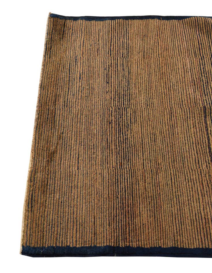 Detail image of  3' 2 x 4' 10  Hand Knotted Modern Ziegler Rug