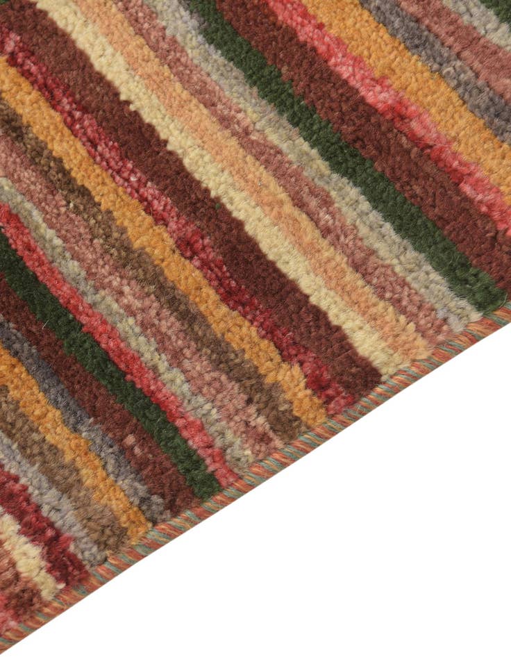 Detail image of  3' 1 x 5'  Hand Knotted Modern Ziegler Rug