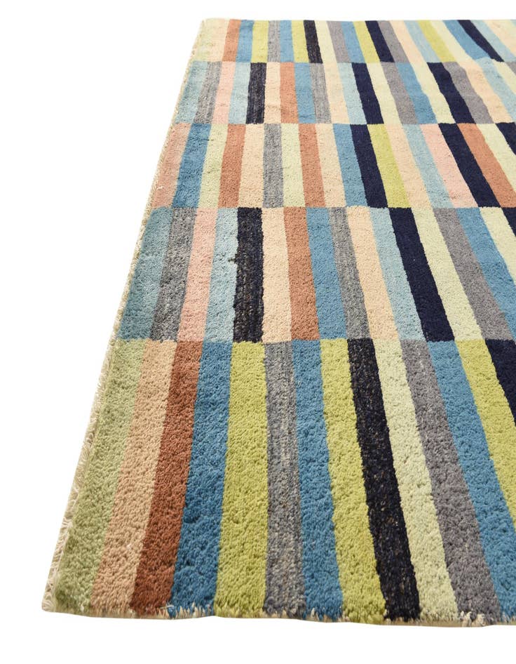 Detail image of  5' 5 x 7' 3  Hand Knotted Modern Ziegler Rug