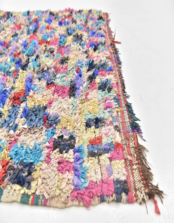 Detail image of  4' 10 x 8'  Hand Knotted Moroccan Wool Rug