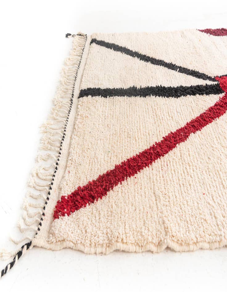 Detail image of  5' x 7' 8  Hand Knotted Moroccan Wool Rug