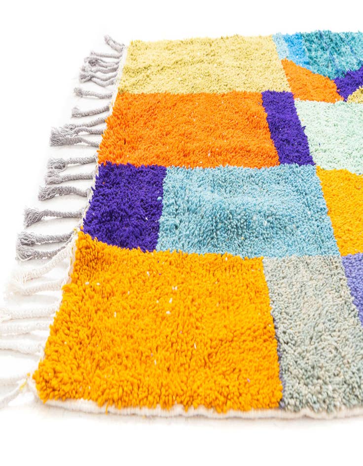 Detail image of  4' 8 x 8'  Hand Knotted Moroccan Wool Rug