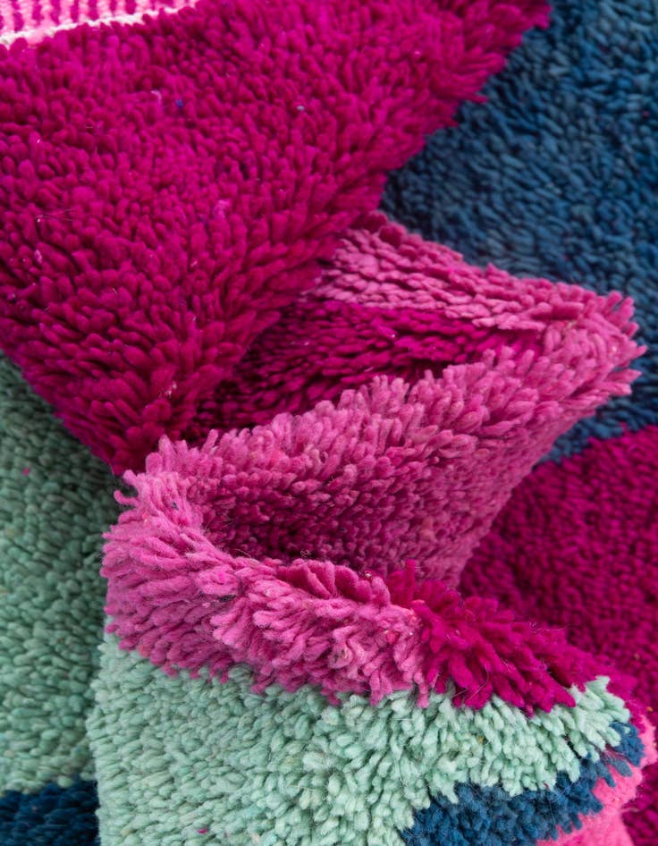 Detail image of  5' 2 x 8' 2  Hand Knotted Moroccan Wool Rug