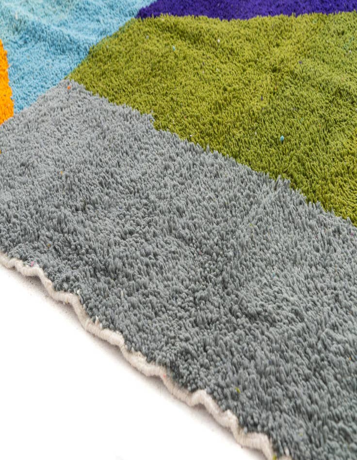 Detail image of  5' 2 x 7' 2  Hand Knotted Moroccan Wool Rug