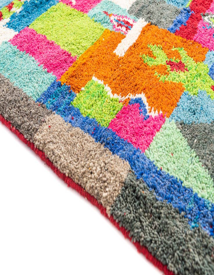 Detail image of  5' 2 x 8' 2  Hand Knotted Moroccan Wool Rug