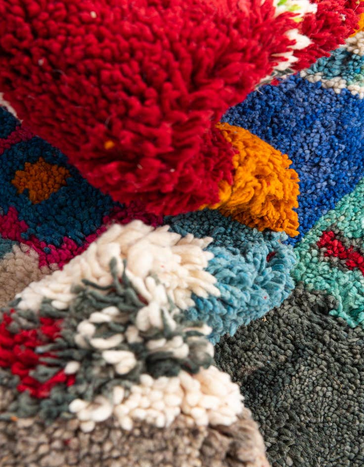 Detail image of  5' 2 x 8' 2  Hand Knotted Moroccan Wool Rug