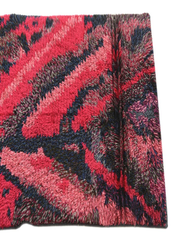 Detail image of  2' 5 x 4' 6  Hand Knotted Moroccan Wool Rug