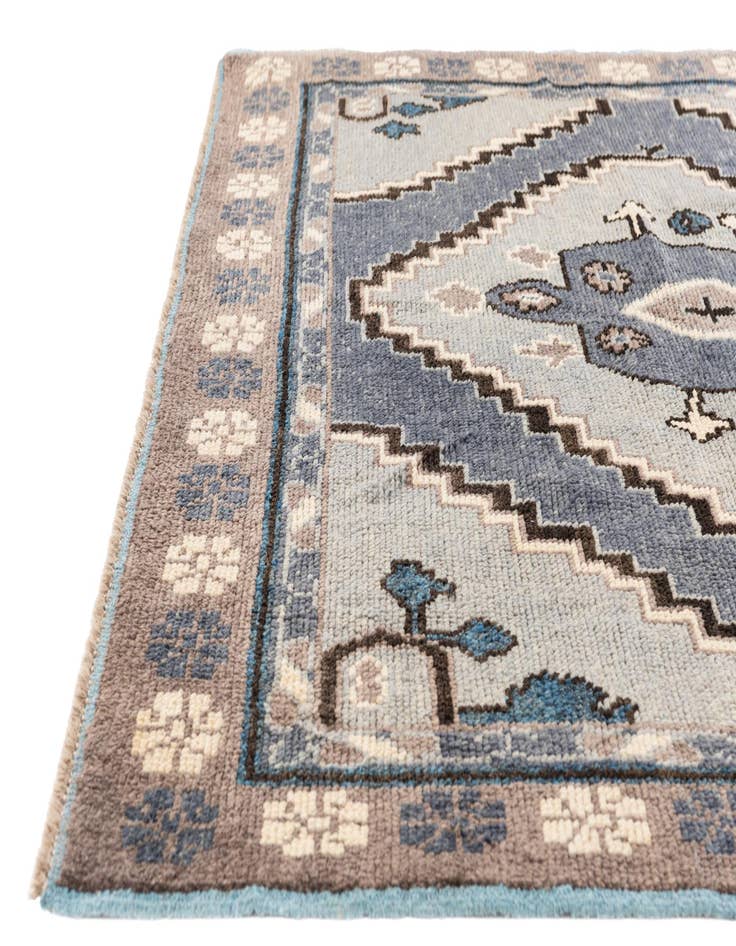 Detail image of  8' x 10' 5  Hand Knotted Moroccan Wool Rug