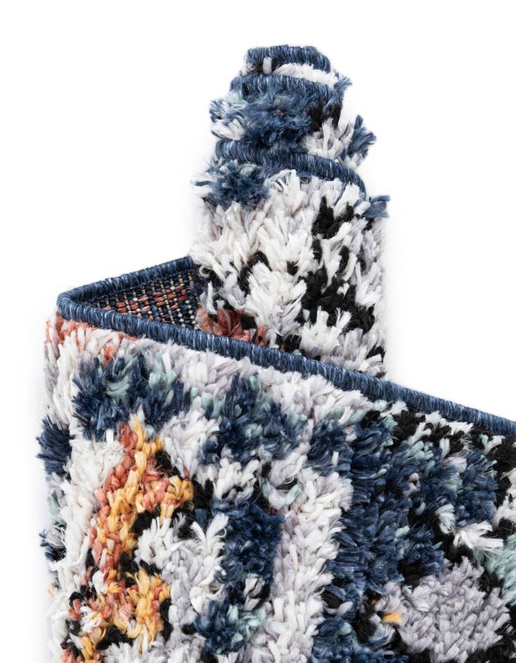 Detail image of  4' x 6' Morocco Rug