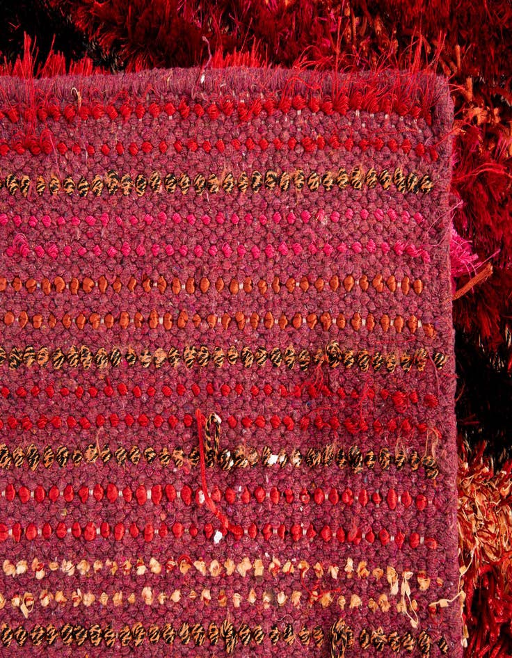 Detail image of  5' x 6' 6 Multi-Tone Shag Rug