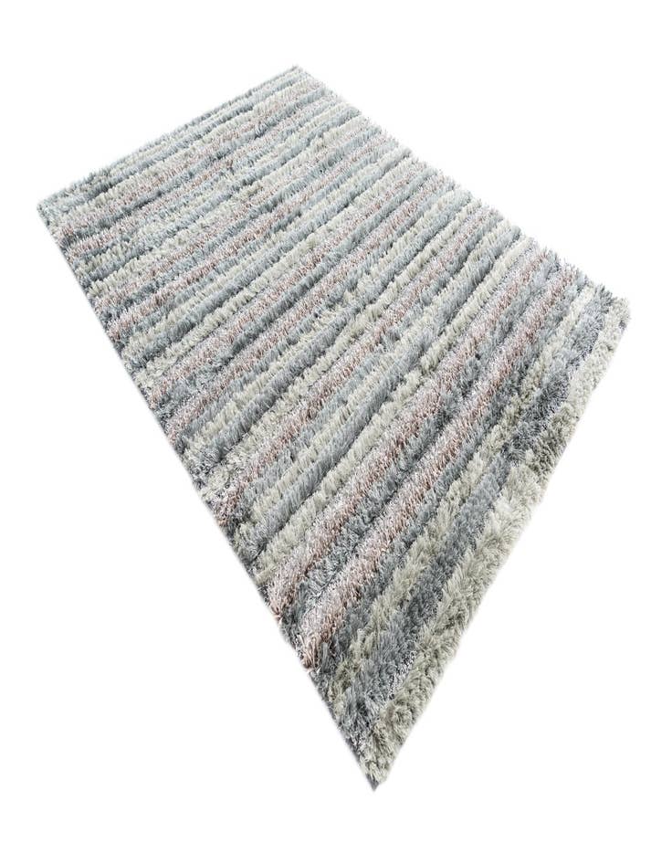 Detail image of  5' x 6' 7 Multi-Tone Shag Rug