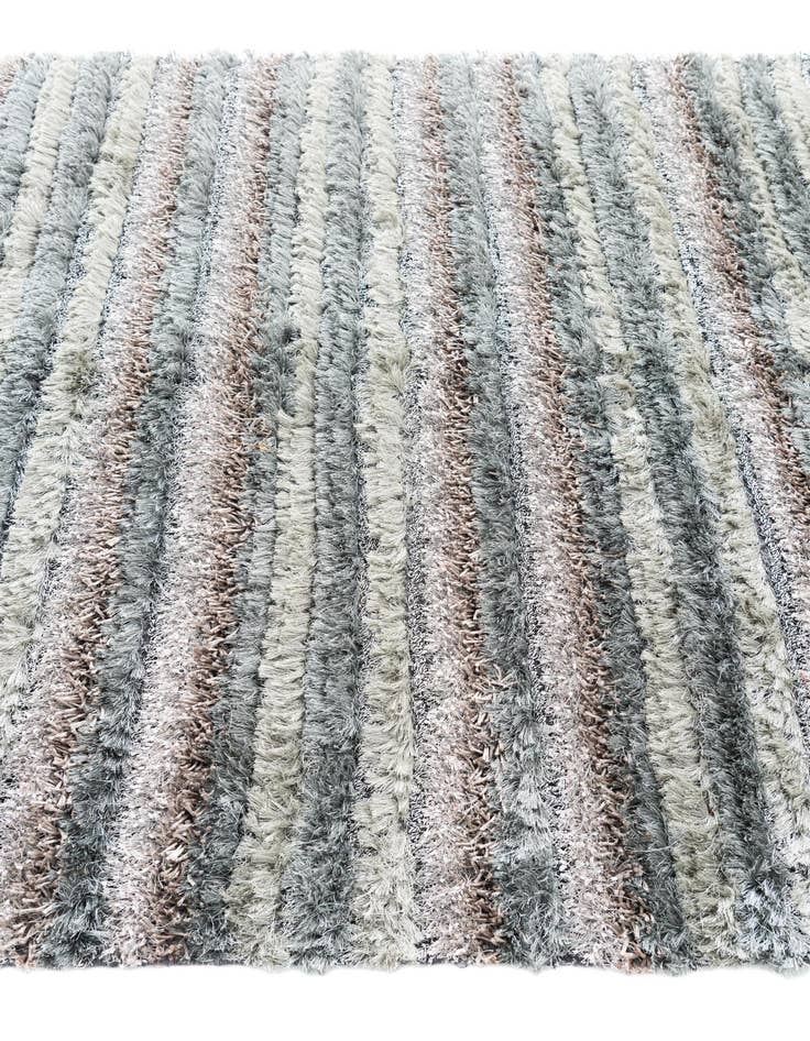 Detail image of  5' x 6' 7 Multi-Tone Shag Rug