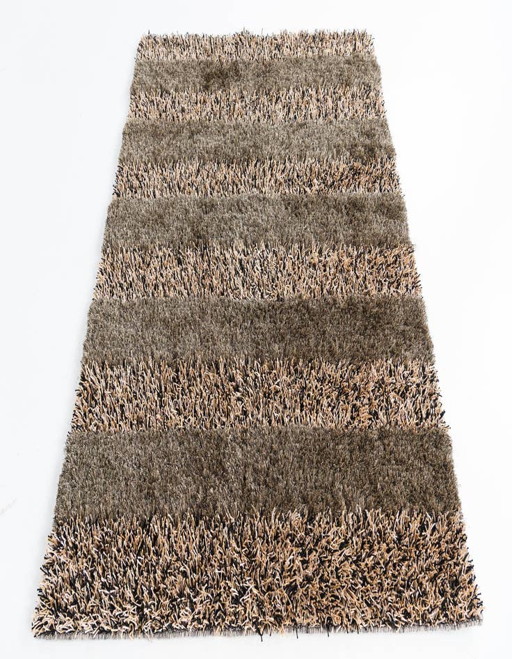 Detail image of  5' 1 x 6' 7  Hand Knotted Multi-Tone Shag Rug