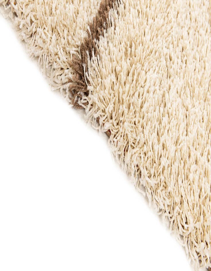 Detail image of  5' 3 x 7' 7 Multi-Tone Shag Rug