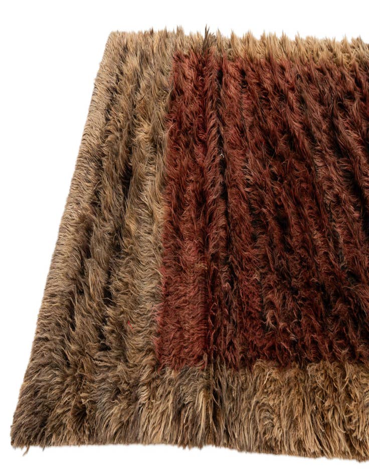 Detail image of  3' 11 x 6' 3  Hand Knotted Multi-Tone Shag Wool Rug