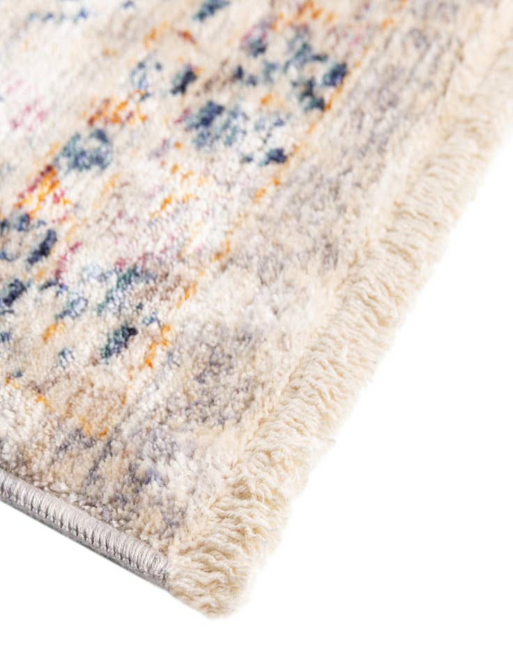 Detail image of  5' x 8' 2 Noble Rug