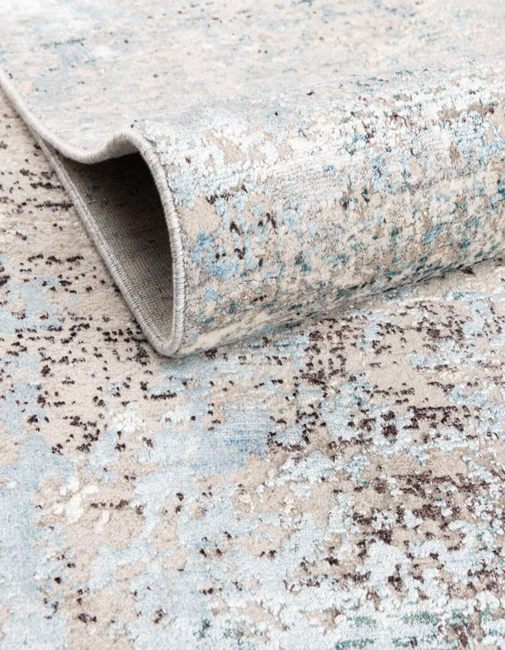 Detail image of  5' 3 x 8' Noble Rug