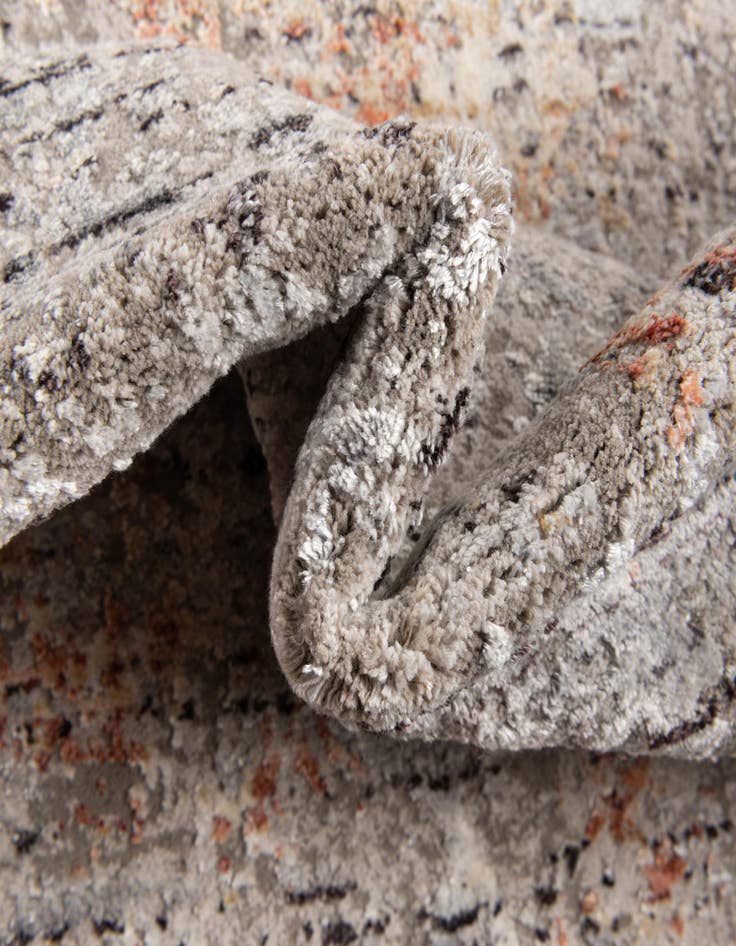 Detail image of  3' 3 x 6' 8 Noble Rug