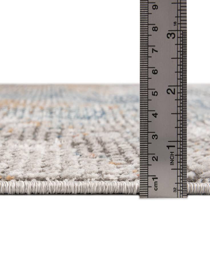 Detail image of  5' 6 x 7' 7 Nyla Rug