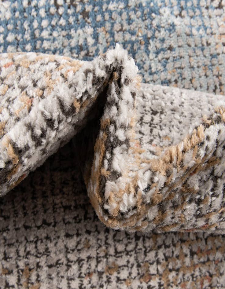 Detail image of  5' 6 x 7' 7 Nyla Rug