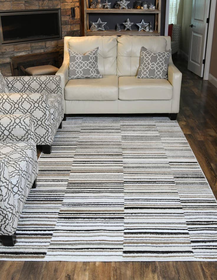 Detail image of  5' x 8' Odyssey Rug