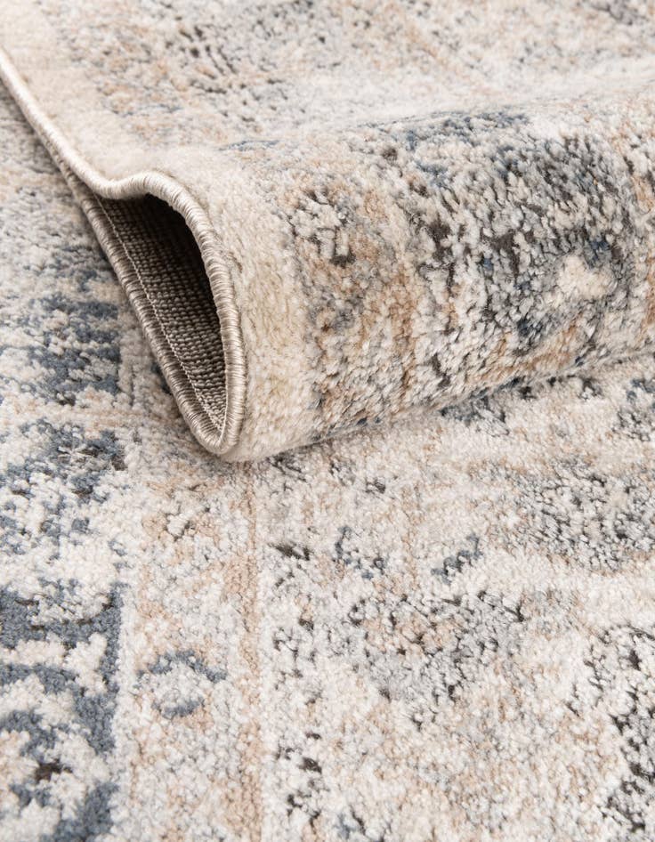 Detail image of  5' 3 x 7' 7 Oregon Rug